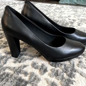 Clarks Kendra Sienna black size 10